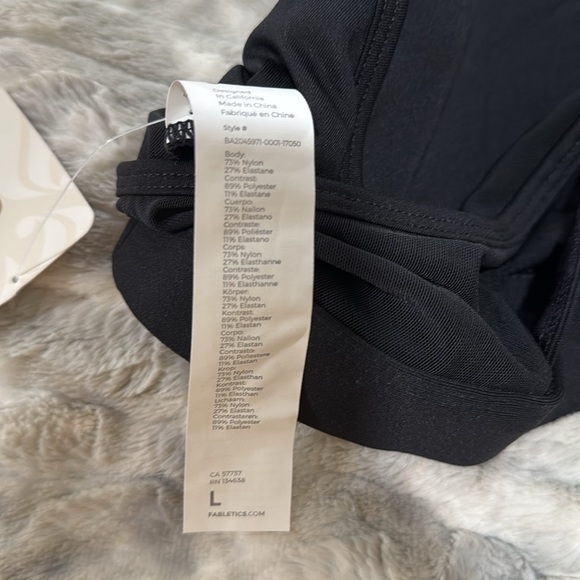 Fabletics sports bra - Picture 4 of 4